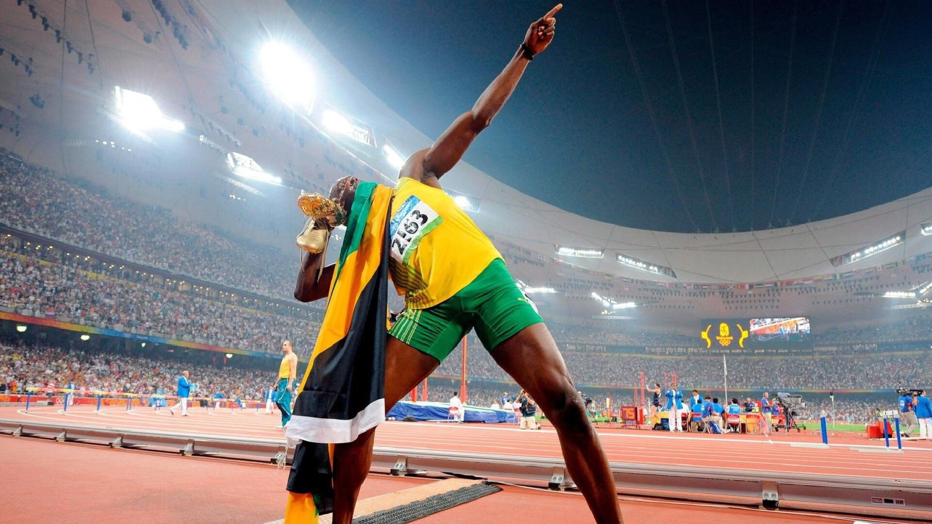 【胜负关键】赛场上的进攻策略与防守艺术对决，进攻策略和防守策略